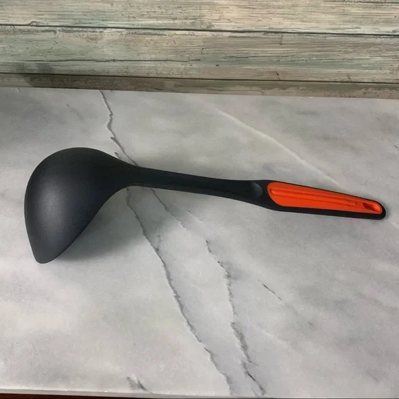 Tupperware Ladle New - Picture 5 of 6